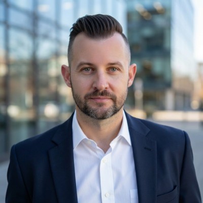 Headshot of Tony Nissen from CG TECH